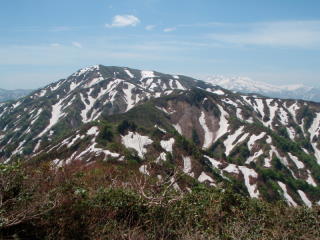 奈良岳山頂から大笠山
