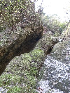 中ノ谷アルファルンゼ（αルンゼ）のチムニー滝  