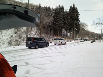 余呉高原スキー場に行く車の渋滞